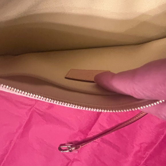 New Louis Vuitton Pouch/Wristlet - Picture 3 of 4